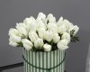 Белые тюльпаны в коробке - Мастерская флористики и декора "Цветной бульвар" - Екатеринбург