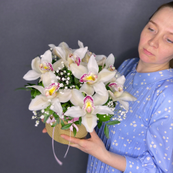 Шляпная коробка с орхидей  - Мастерская флористики и декора "Цветной бульвар" - Екатеринбург